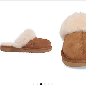 BRAND NEW IN BOX— Uggs Cluggette Size 6- Chesnut